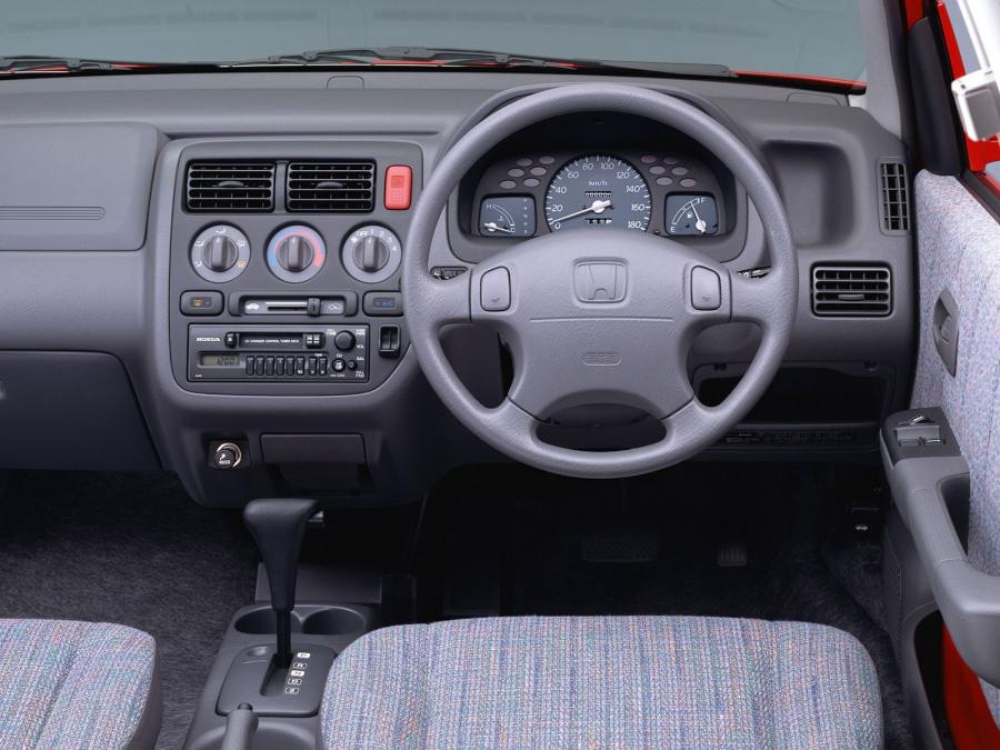  Honda Logo 5-Door 1996 года  (фото 6 из 8)